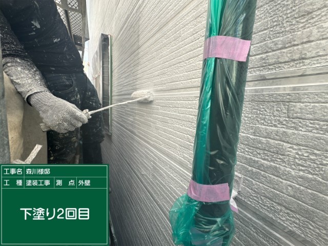 サイデング壁・下塗り2回目