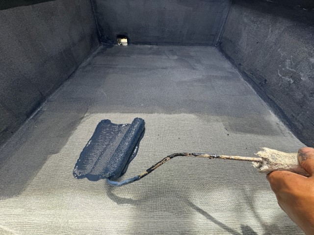 ベランダ土間・下塗り2回目（L1）