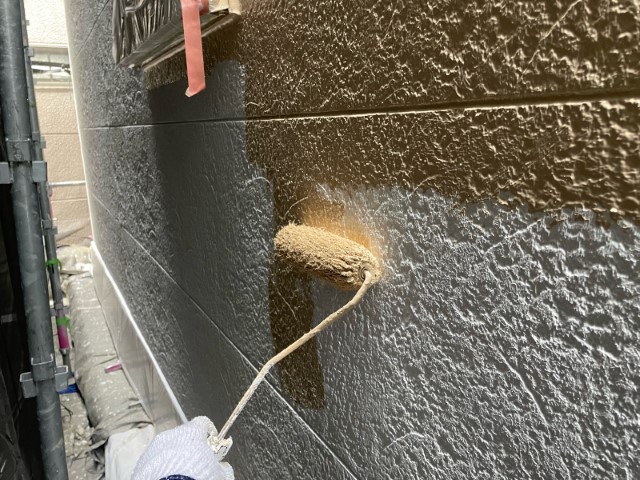 外壁・上塗り1回目
