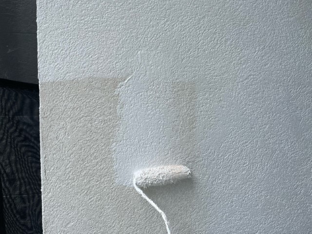 外壁・下塗り2回目