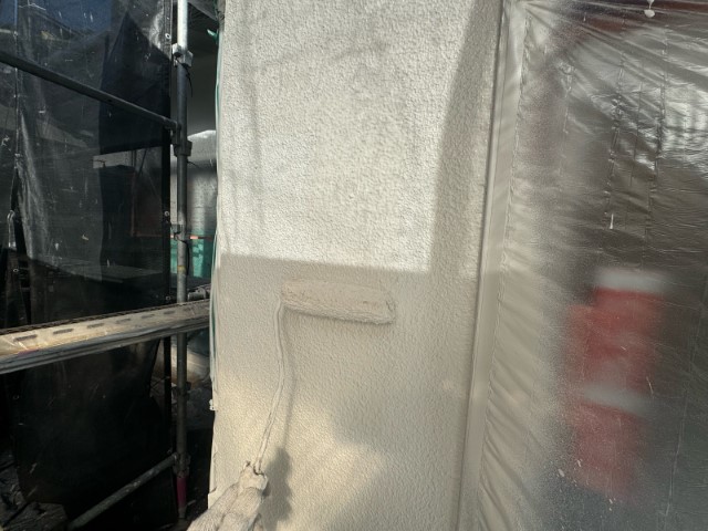 モルタル外壁・上塗り2回目