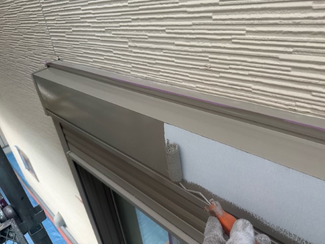 シャッターBOX・上塗り１回目