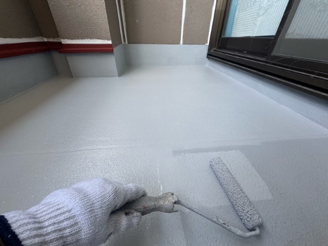ベランダ土間・保護防水材2回目（L3）