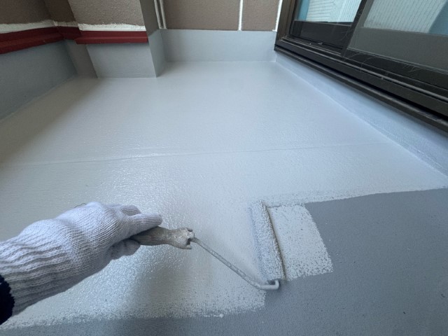 ベランダ土間・保護防水材１回目（L3）