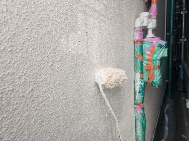 外壁・下塗り2回目