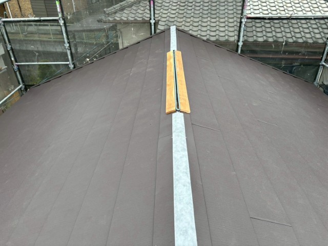 瓦屋根・換気胸下地調整
