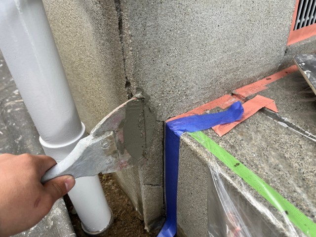 基礎巾木・下地処理