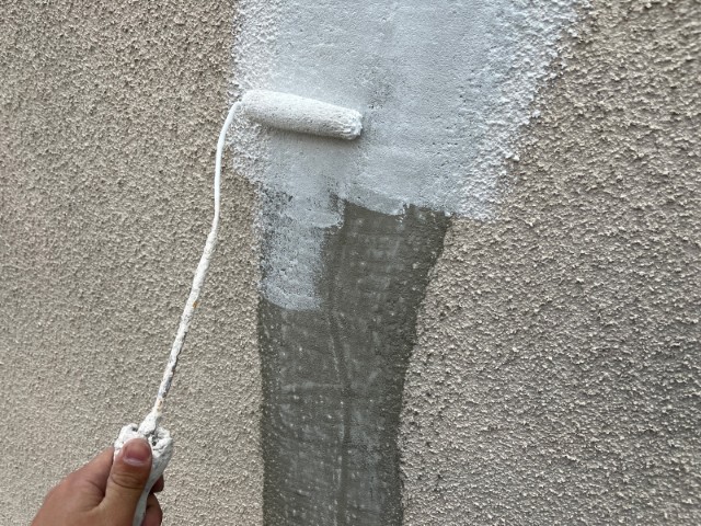 外壁・下塗り