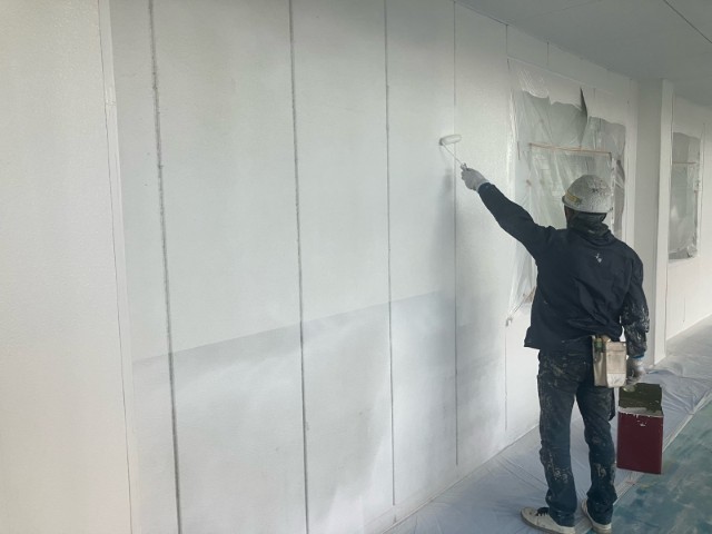 打席面壁3F・上塗り１回目