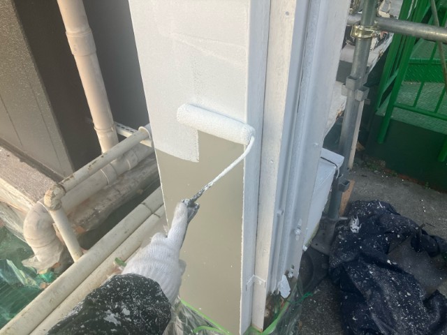 送球用コンベアー・下塗り