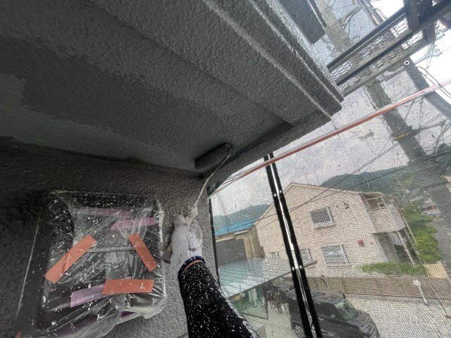 モルタル天井・上塗り2回目