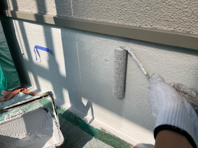 基礎巾木・上塗り２回目