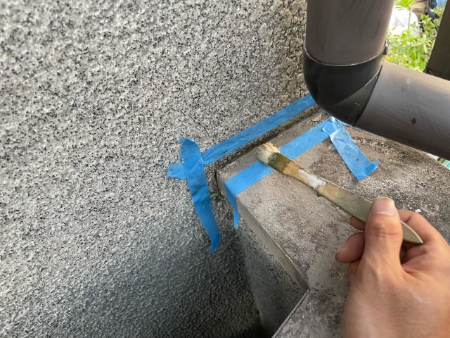 手摺根元・プライマー散布