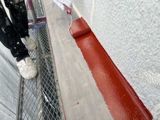 庇・下塗り