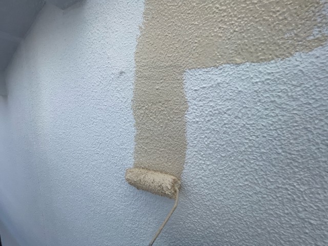 クラック・上塗り１回目