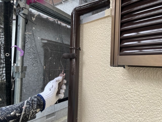 竪樋・上塗り２回目