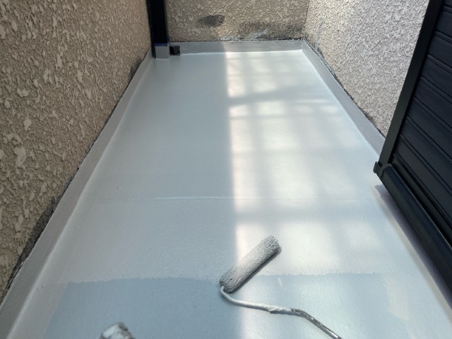 ベランダ土間・保護防水材１回目（L3）