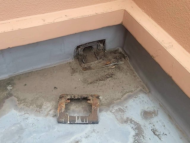 12階塔屋土間・ドレン現状