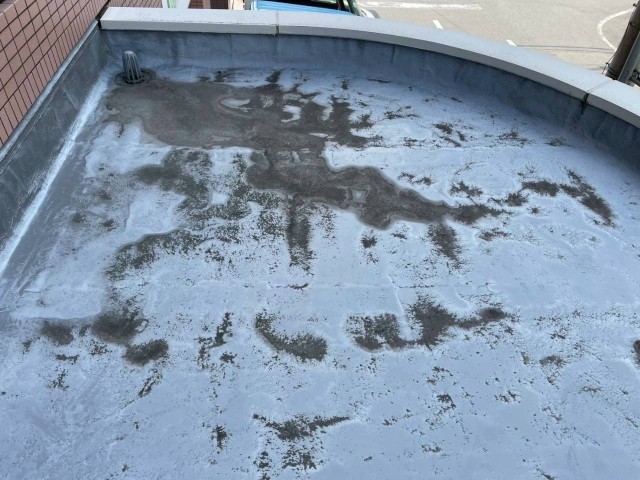 エントランスス上部・現状