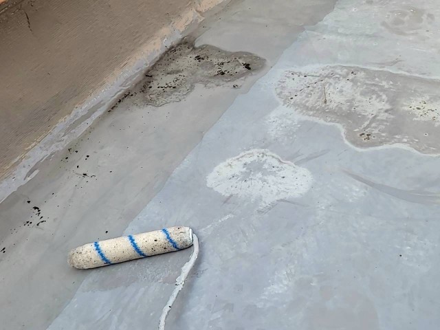 12階塔屋土間・プライマー散布