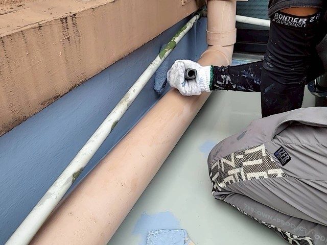 11階ベランダ-・巾木-ウレタン防水2層目