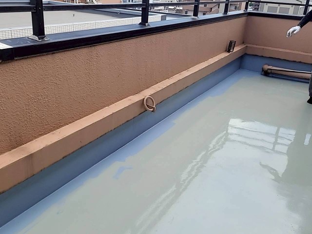 11階ベランダ-・ウレタン防水2層目