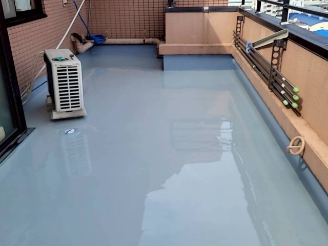 11階ベランダ-・ウレタン防水2層目完了