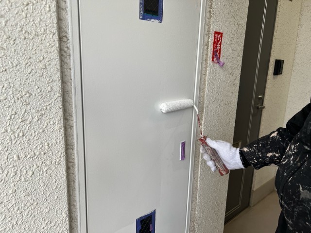 PS扉・上塗り1回目