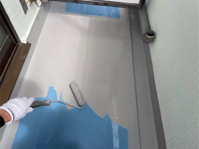 ベランダ土間・上塗り
