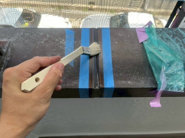 笠木目地・プライマー散布