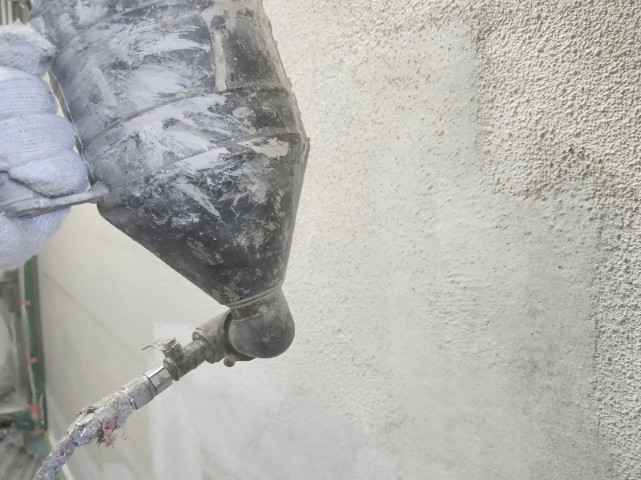 外壁・捕手吹き（模様合わせ）