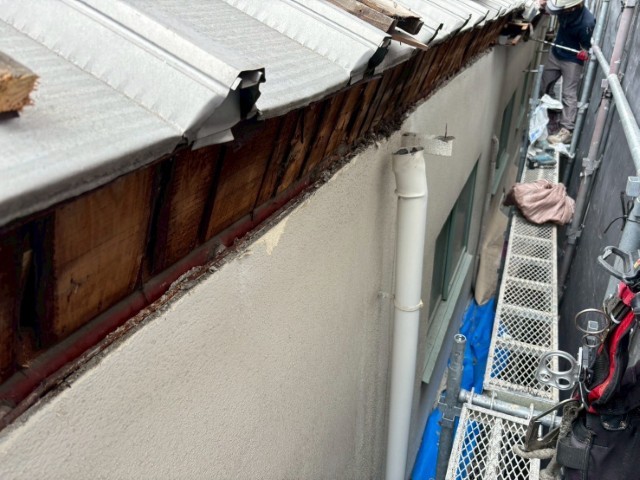 横樋・既存樋・鼻隠し解体