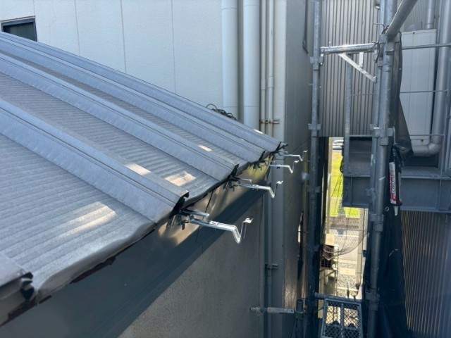 横樋・横樋金具取付